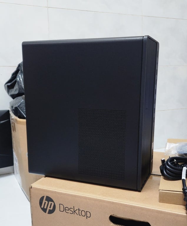 Bộ Máy Tính Để Bàn HP 280 Pro G9 9E812PT (Core i5 12500/ Intel H670/ 8GB/ 256Gb SSD/ Intel UHD Graphics 770/ Windows 11 Home)