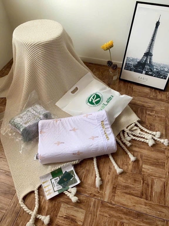 Gối cao su non Royal Latex 40x60cm - có hộp đẹp! MC10