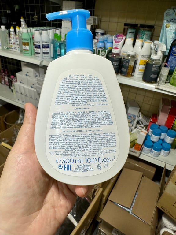 Dung dịch vệ sinh FEMINELLE -Ba Lan