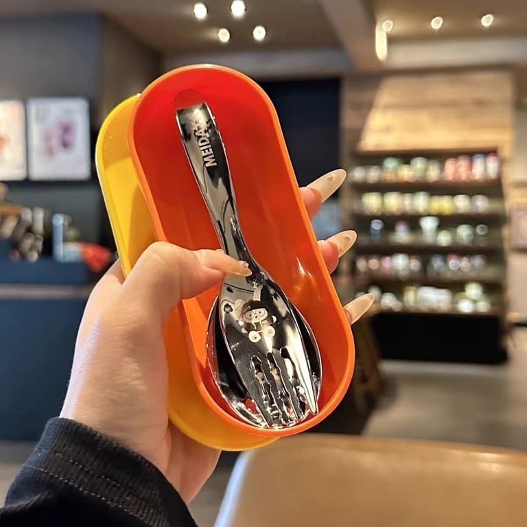 Sét Thìa Dĩa Cho Bé Ăn Dặm Kèm Hộp Đựng