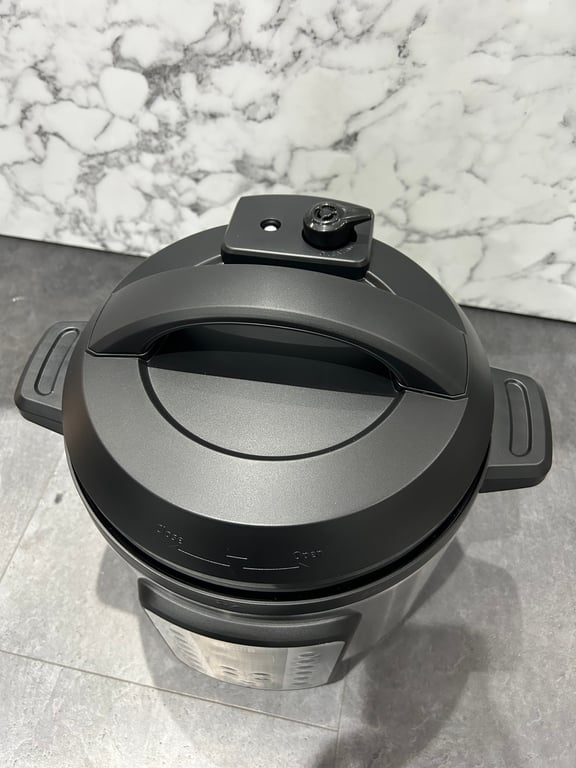 NỒI ÁP SUẤT ĐIỆN Lebenlang LBL0906 - 12in1