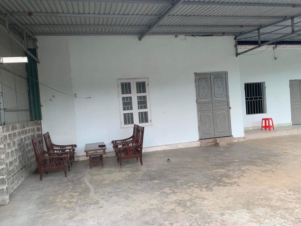 302.8m2 sẵn nhà cấp 4 tại Phú Lai, Yên Thuỷ, Hoà Bình