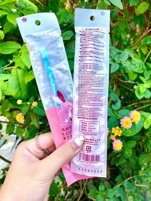 Bàn chải trẻ em xuất Nhật
