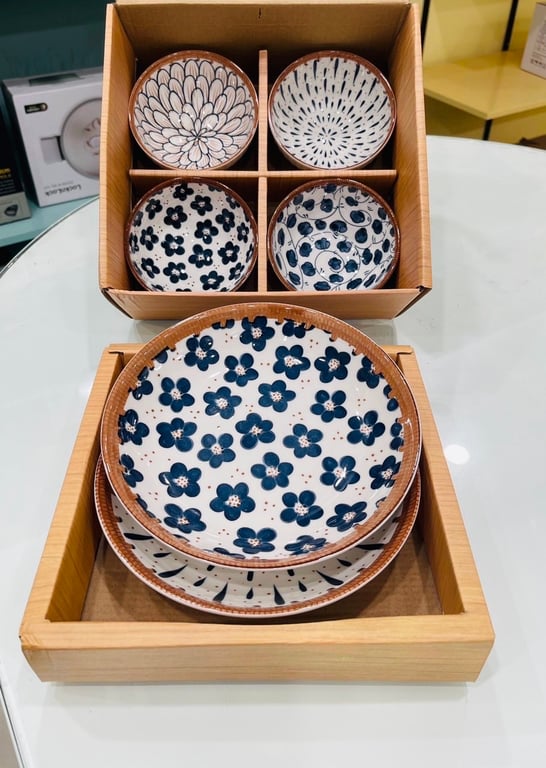 Set 4 bát 2 đĩa