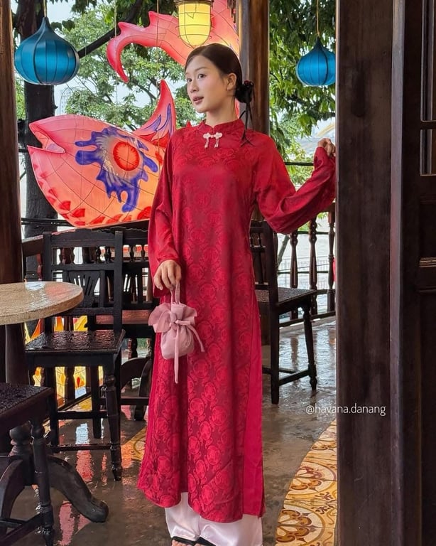Áo dài lụa 3 màu kem, đỏ, xanh mint - freesize