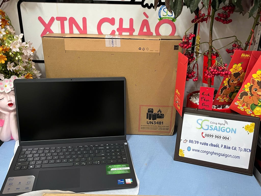 Laptop Dell Inspiron 3530 N5I7240W1