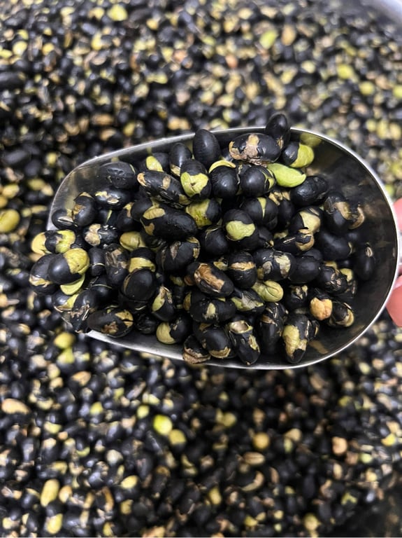 ĐẬU ĐEN RANG MUỐI hộp 400gr