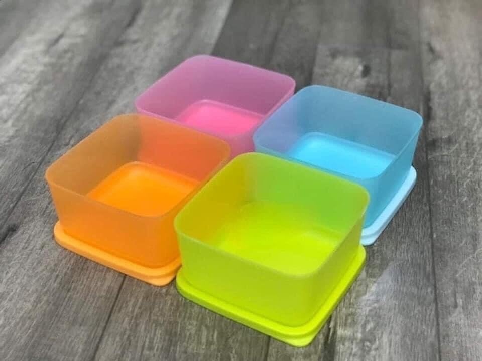 Bộ 4 hộp vuông Tupperware dung tích 650ml