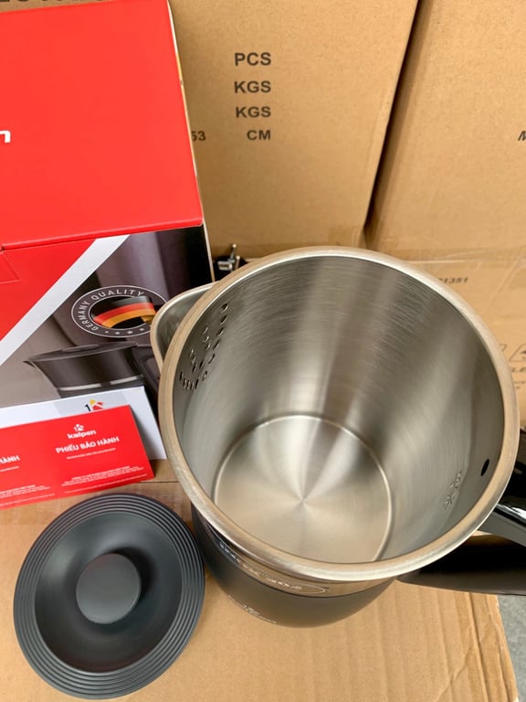 Ấm Đun Nước Siêu Tốc 3 Lớp Kalpen KK33, 1.7L-2200W
