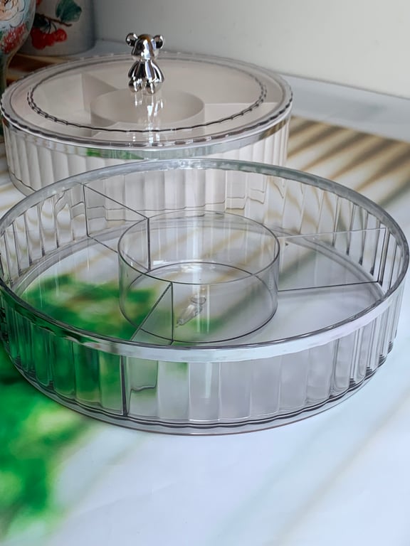 KHAY ĐỰNG MỨT, BÁNH KẸO 2 TẦNG 360 ĐỘ NÚM GẤU