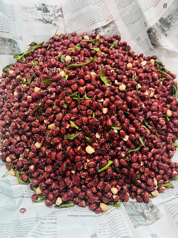 Lạc rang muối hồng, lá chanh 500gr
