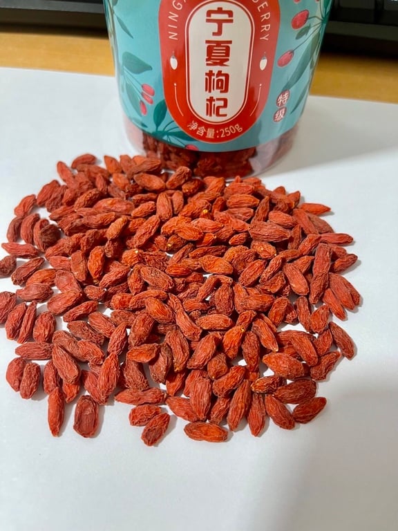 KỶ TỬ lọ 500gr