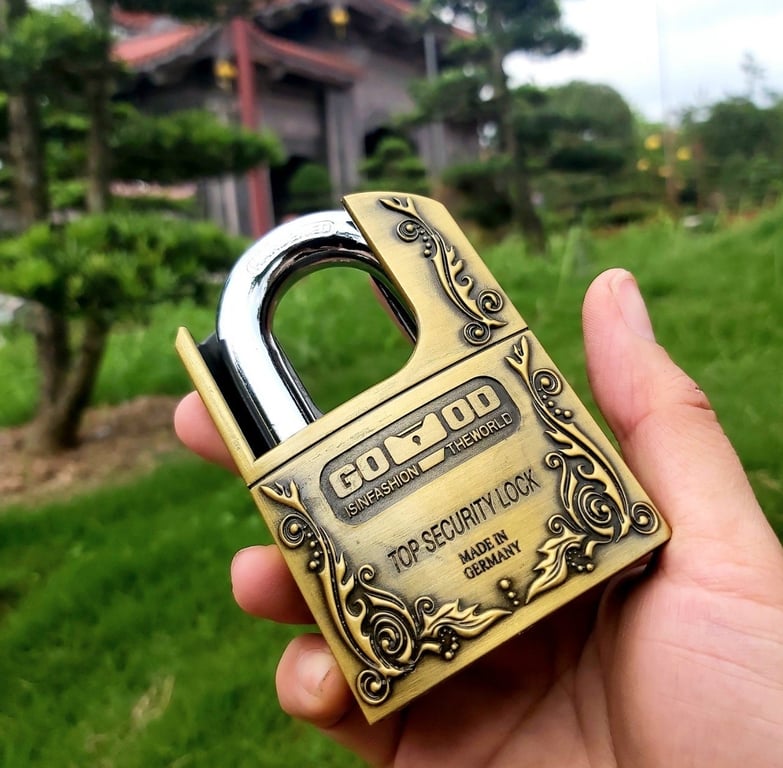 Khoá chống cắt hiệu Đức