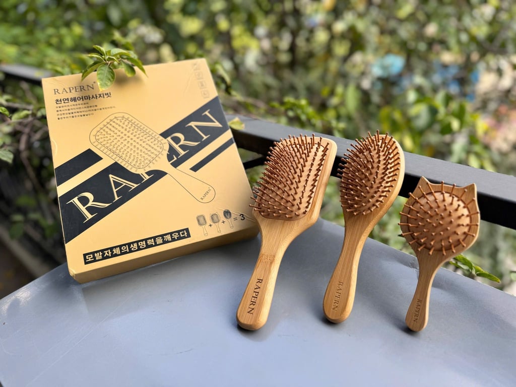 LƯỢC ĐỆM KHÍ MASSAGE DA ĐẦU – RAPERN NC269