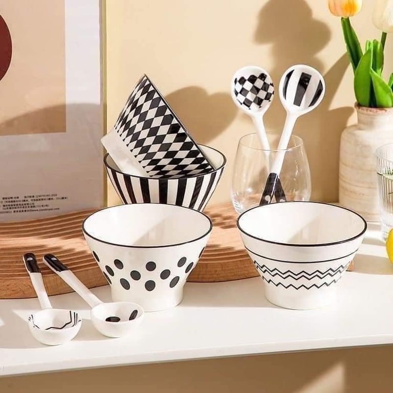 set 4 bát + 4 thìa sứ siêu đẹp