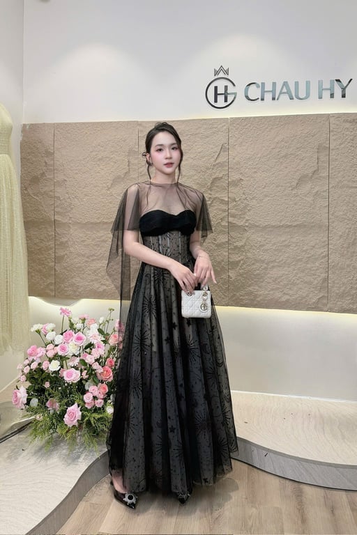 Váy voan đen dài đi tiệc Châu Hy