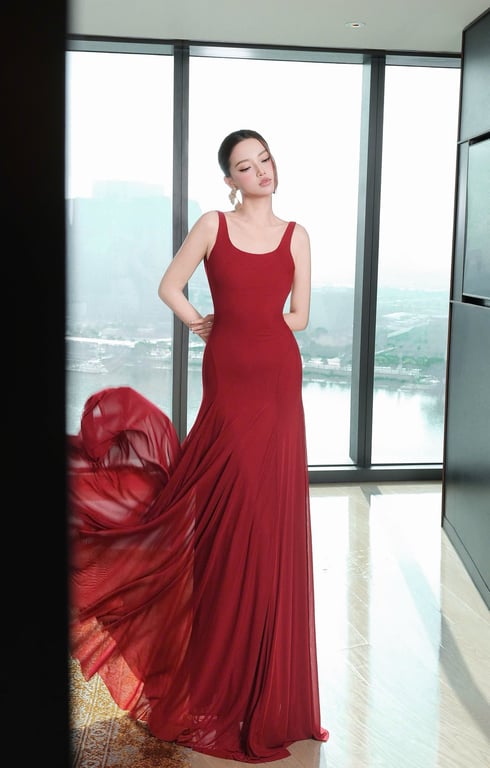 Đầm Maxi cổ U brand OBIBI