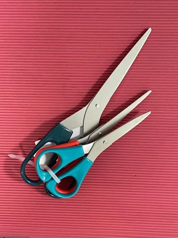 BỘ 3 KÉO CẮT TROJKA IKEA