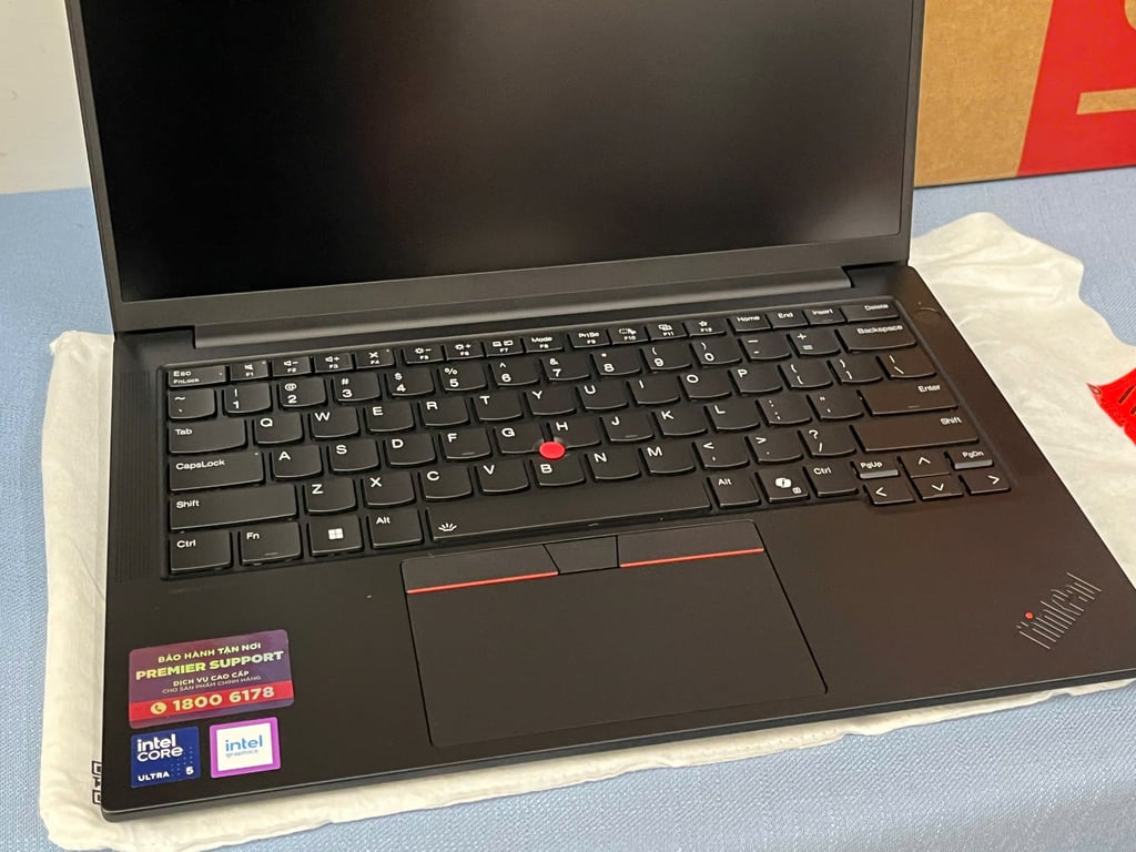 Laptop Lenovo ThinkPad E14 Gen 7 21SX002NVA