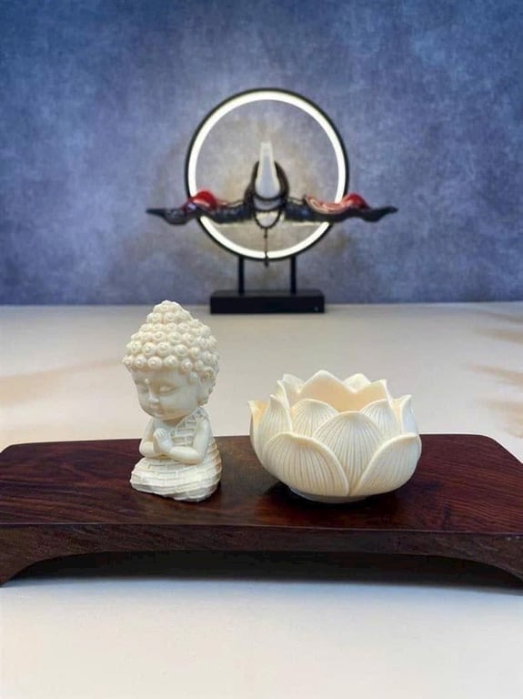 Tượng Phật ngồi đài sen