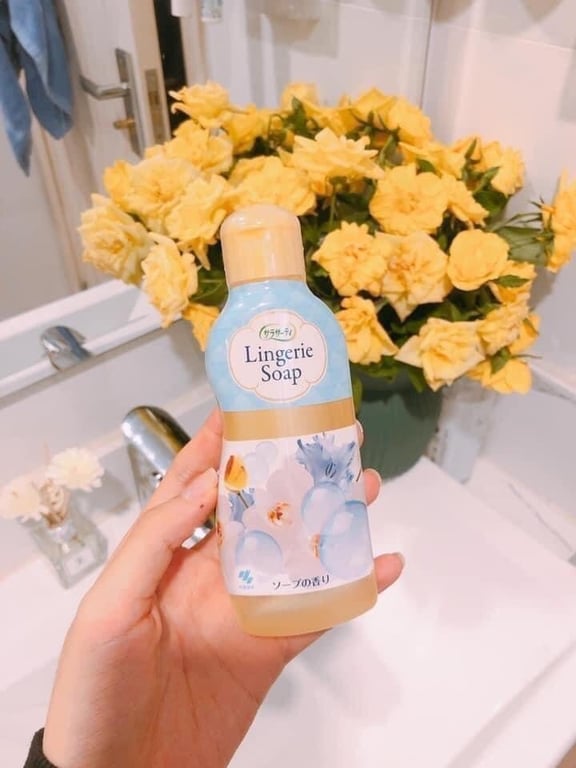 Nước giặt đồ lót Lingerie Soap Nhật Bản