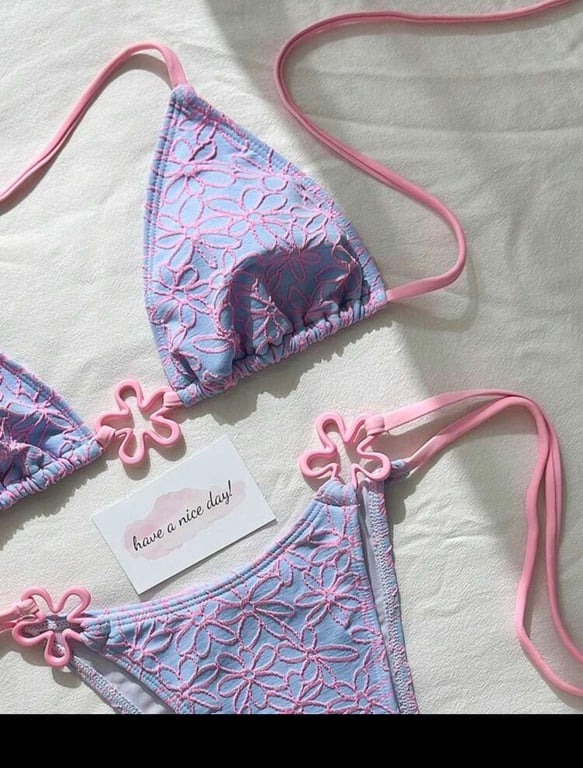 Bikini tím