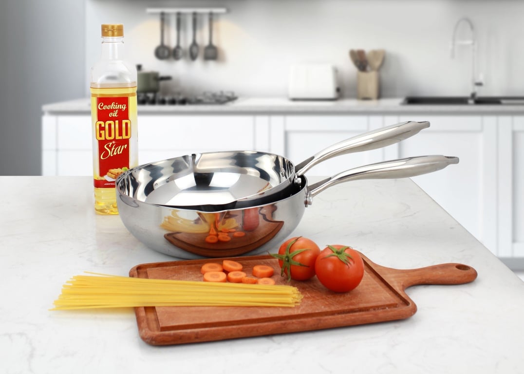 CHẢO INOX ĐÚC LIỀN KHỐI CÓ MIỆNG RÓT KALPEN ZENGER  size 24-26