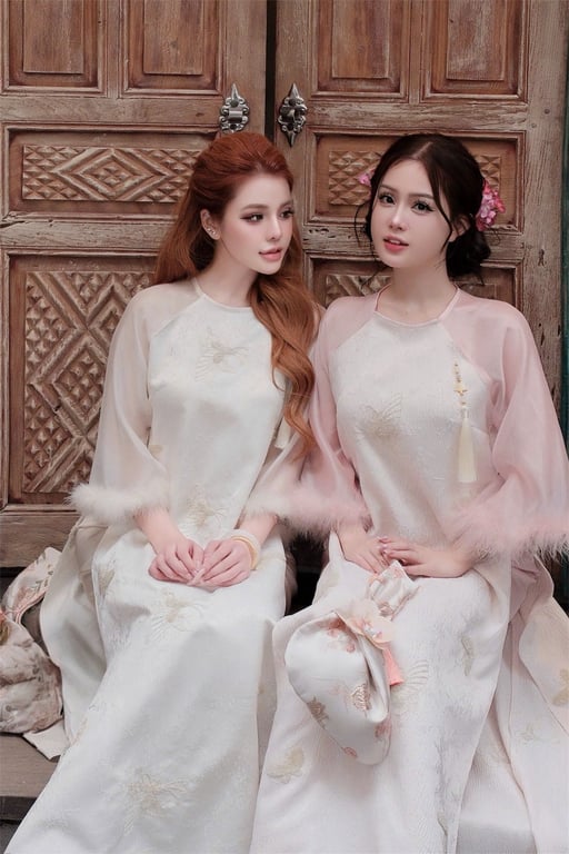 AD gấm nhũ bướm tay lông - kem S/M