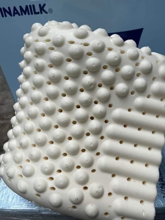 GỐI CAO SU THIÊN NHIÊN KIM CƯƠNG