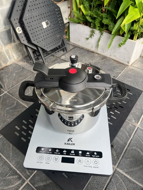 NỒI ÁP SUẤT INOX ĐÁY TỪ LIỀN KHỐI KAILER 6L