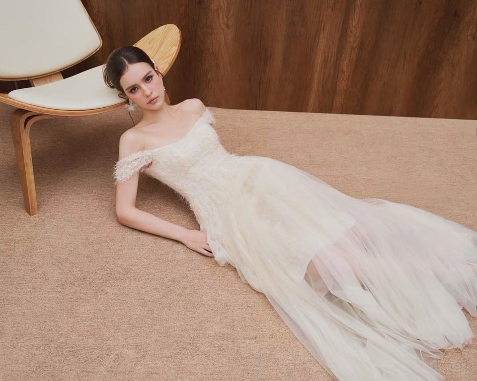 Đầm dài dáng xoè trễ vai brand Those Studio