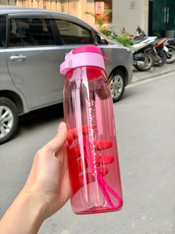 bình nước lohas tupperware size 750ml