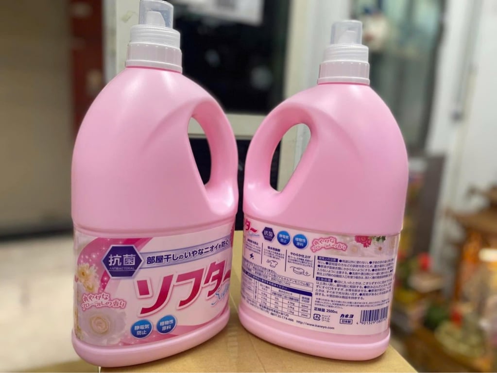 Nước xả vải hương hoa Can 2,5L Kaneyo