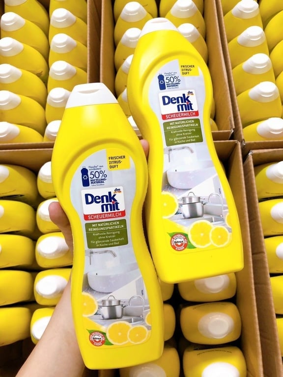 KEM TẨY XOONG NỒI INOX VÀ ĐỒ SỨ DENKMIT Scheuermilch 750ml