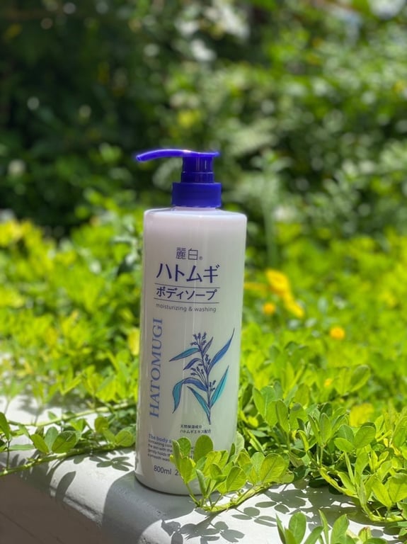 SỮA TẮM TRẮNG DA NHẬT HATOMUGI 800ml NHẬT BẢN