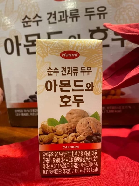 Sữa óc chó hạnh nhân Hanmi Hàn Quốc hộp 190ml