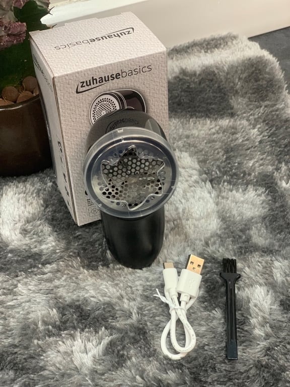 Máy cắt lông xù Zuhause basics ZB78