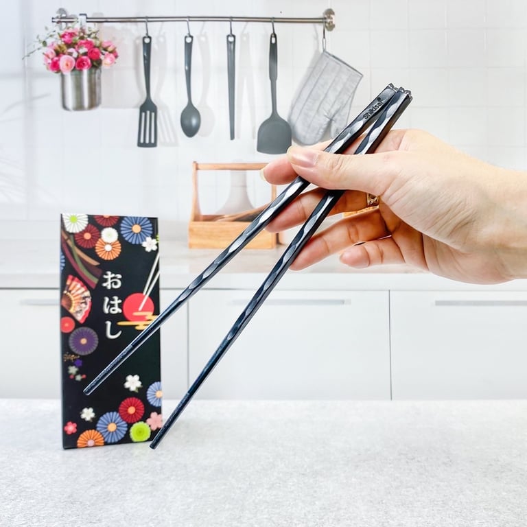 Set 5 đôi đũa Shikisai hoa Đào AL-1073 sợi thuỷ tinh cao cấp đầu bạc