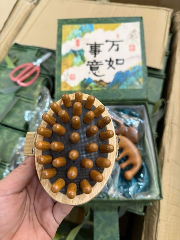 Bộ quà tặng massage gỗ Đông Phương