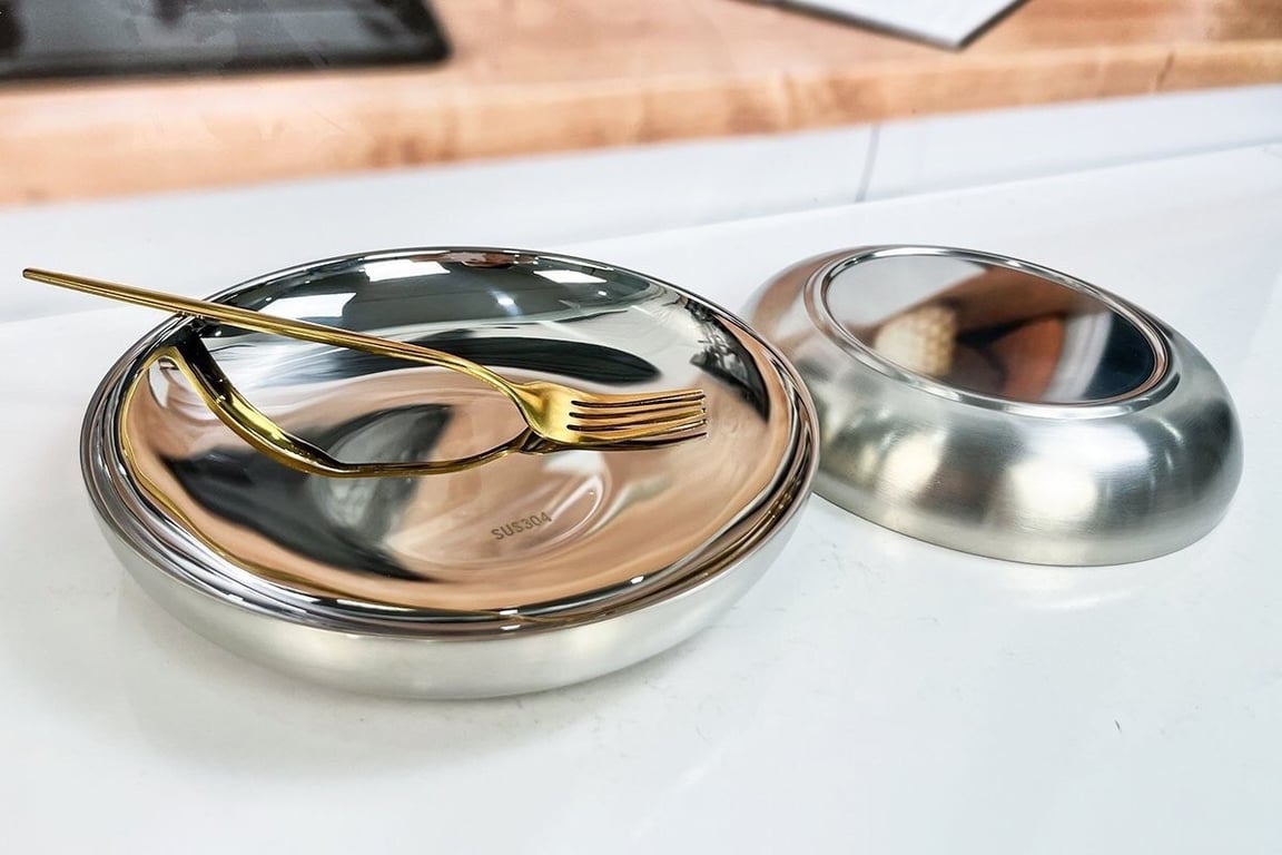 SET 3 ĐĨA 2 LỚP INOX CHÂN KHÔNG CÁCH NHIỆT NHẬT BẢN Double G inox 304 (Size 18cm+20cm)