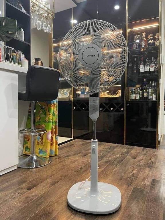 Quạt Cây Đứng Toshiba F-LSA20-HVN