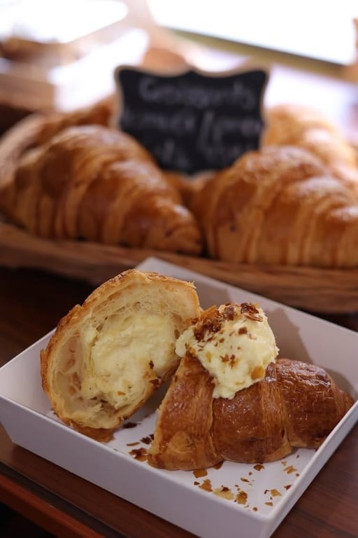 Set 2 croissants phô mai