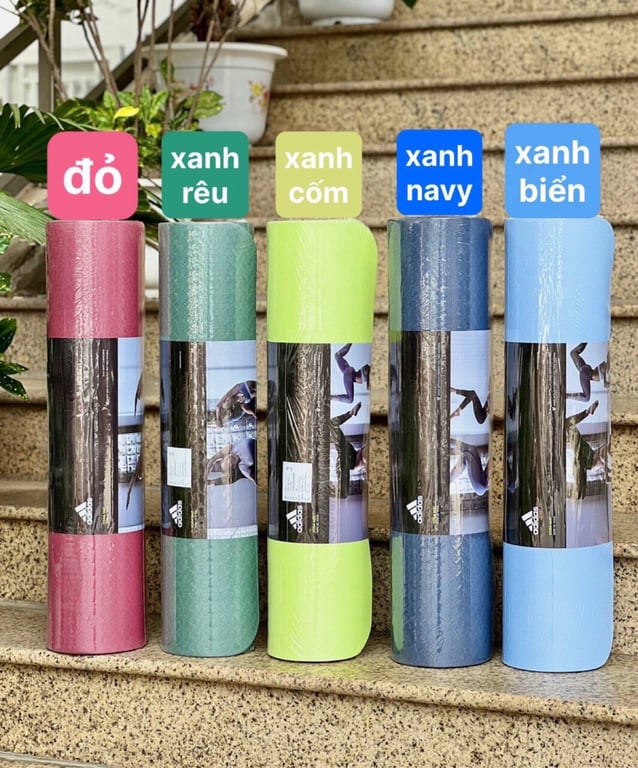 thảm tập Adidas siêu sịn xò