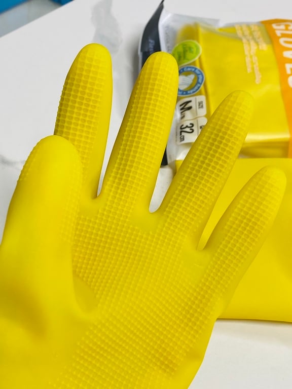 GĂNG TAY CAO SU TỰ NHIÊN Lock&Lock ETM803 - size M 32cm