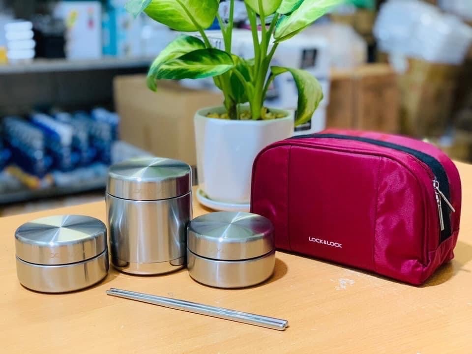 hộp cơm giữ nhiệt inox 304 kèm đũa và túi giữ nhiệt Lock&Lock LHC8015