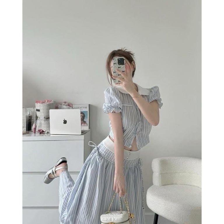 Set sơ mi cổ sen phối chân váy dài