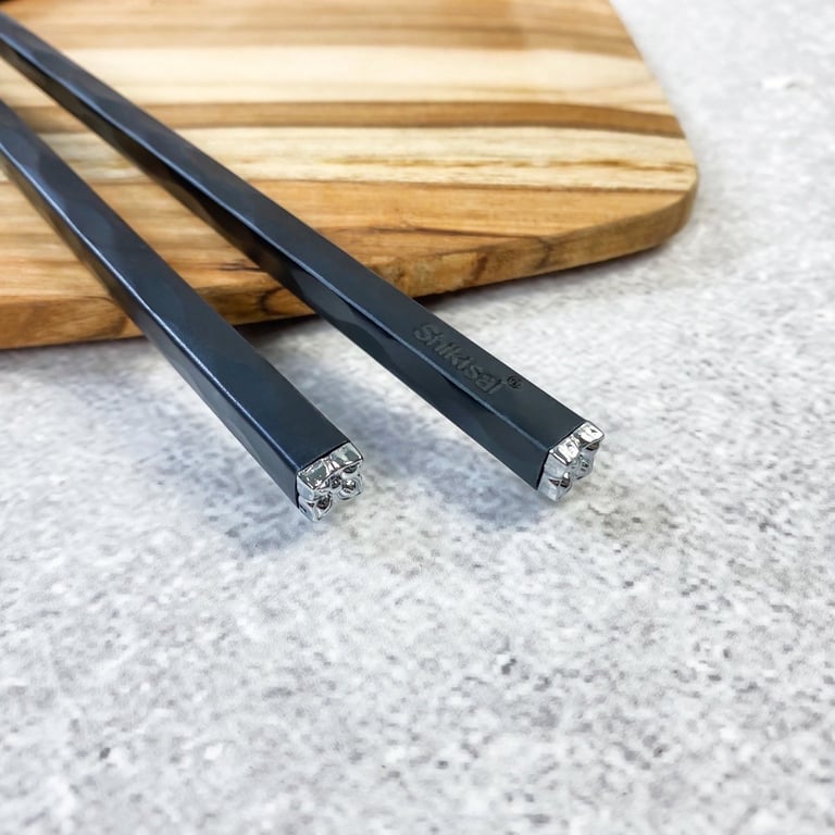 Set 5 đôi đũa Shikisai hoa Đào AL-1073 sợi thuỷ tinh cao cấp đầu bạc