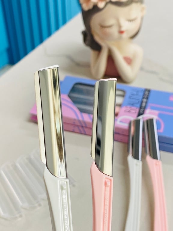 SÉT 4 DAO CẠO LÔNG MÀY KAI NHẬT BẢN BTL-4H