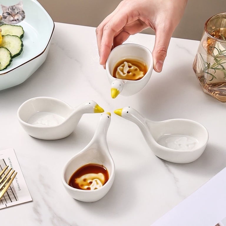 set 5 bát Bát Đựng Nước Chấm, Chén Đựng Gia Vị, Bát Ăn Dặm Hình Chú Vịt Bằng Gốm Sứ