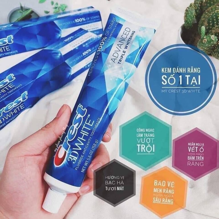 Kem đánh răng crest 3d white